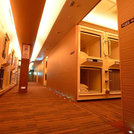 Capsule Inn Osaka - Caters To Men Eksteriør bilde