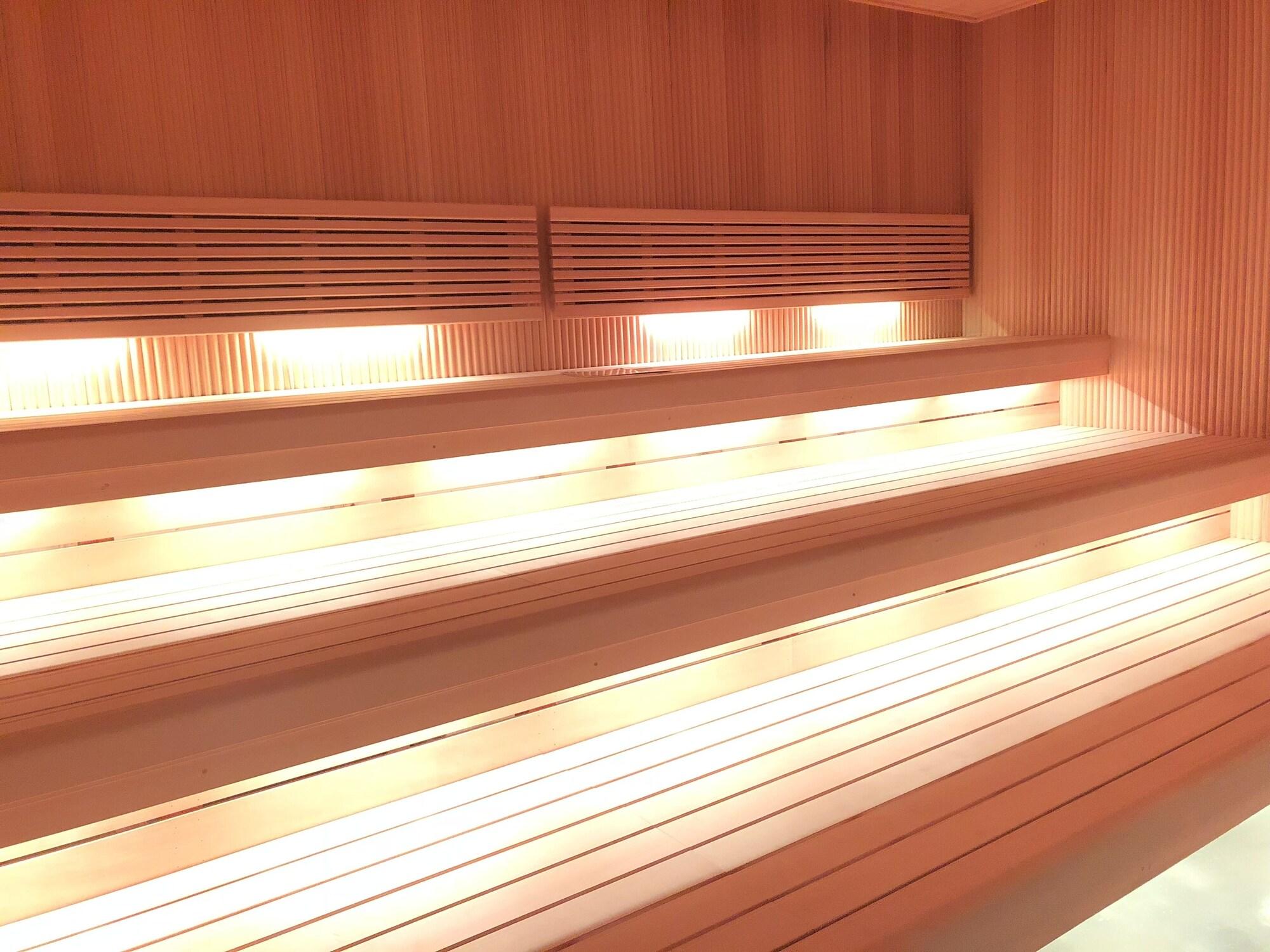 Capsule Inn Osaka - Caters To Men Eksteriør bilde