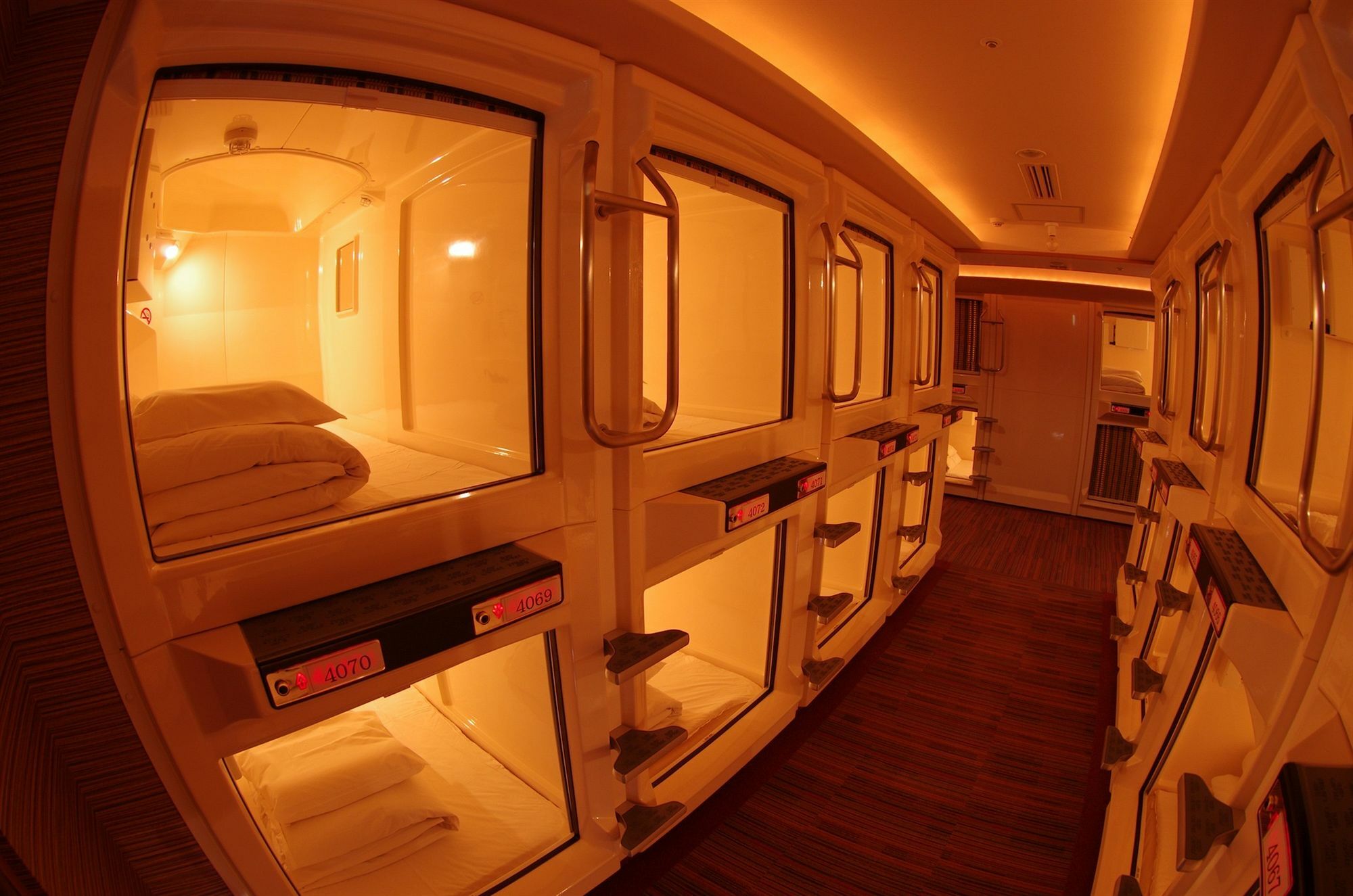 Capsule Inn Osaka - Caters To Men Eksteriør bilde